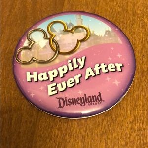 🍀 4 for $15! Disneyland Happily Ever After Pin